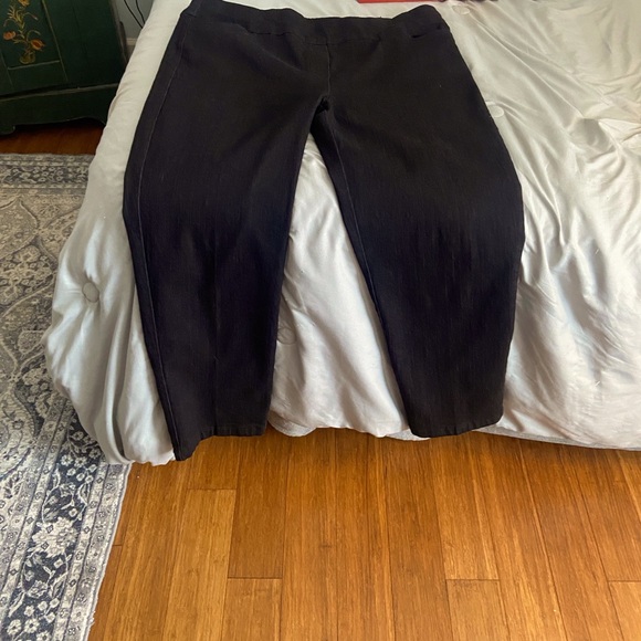 Alfred Dunner Charcoal Gray Pants - Picture 1 of 9
